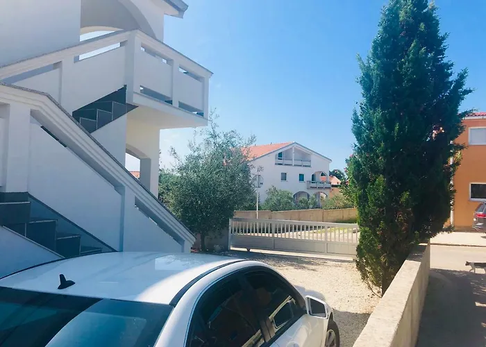 Apartman Holidays Vir